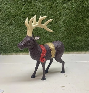 Vintage Cast Iron Reindeer - Picture 1 of 7