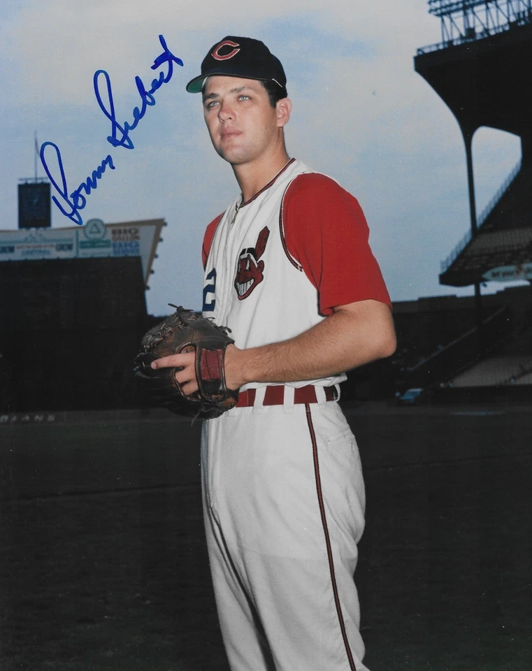 Fotografía autografiada de Sonny Siebert con certificado de autenticidad Foto 1 de 1