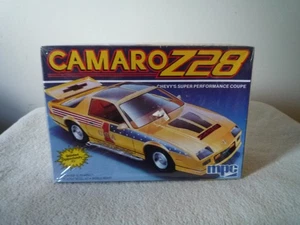 MPC: CAMARO Z28 ~ MODELLBAUSATZ IM MASSSTAB 1:25 ~ 1984 ~ NEU IN OPEN BOX ~ KOMPLETT - Bild 1 von 4