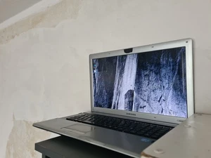Samsung  Laptop 17zoll - Bild 1 von 2