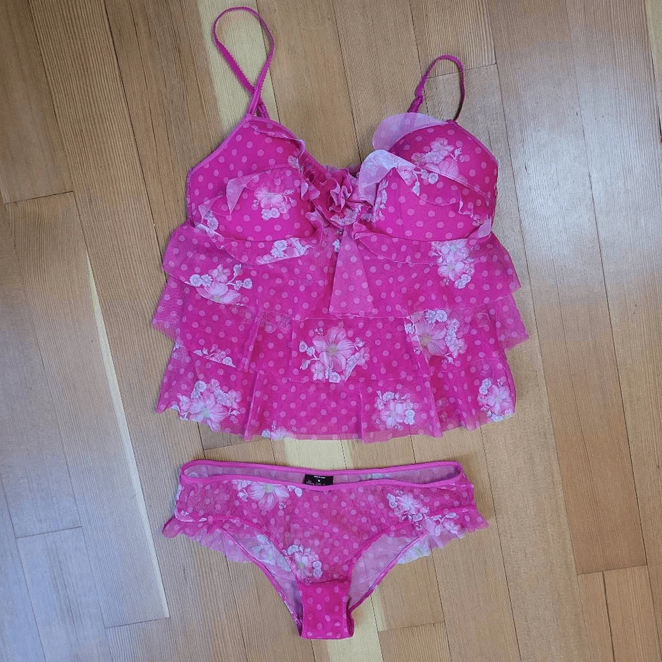 Vintage Y2K Victoria's Secret medium lingerie set floral ruffled tiered bimbo - Image 1 of 4