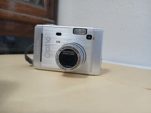 Pentax Optio S40 Digital Camera(Read Description)Great Deal - Picture 1 of 5