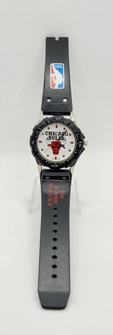 Vintage 90s Chicago Bulls 5 Time NBA Championship Watch BROKEN BAND Cover