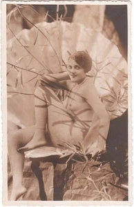 1930s LATVIA Nude SEXY GIRL with Bead in Sitting Pose Amateur EROTIC Real Photo - Picture 1 of 2