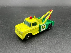 Matchbox Dodge Wreck Truck Yellow and Green No 13 Lesney England Decent Shape - Picture 1 of 4