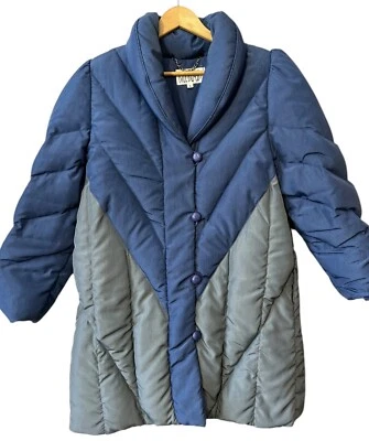 Abrigo largo acolchado vintage Bill Blass para mujer azul gris cuello botones bolsillos Foto 1 de 4