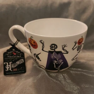 Taza de café Halloween esqueletos calabazas cosecha verdes estudio nuevo - Imagen 1 de 5