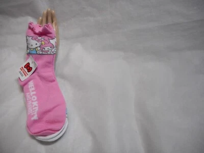 HELLO kITTY & Friends WOMEN'S Mid Crew multicolor 2 Pairs Socks Shoe Size 4-10 - Image 1 of 4