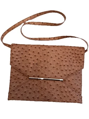 Bolsa tiracolo Merona envelope texturizado camelo bolso fecho de pressão couro sintético - Imagem 1 de 4