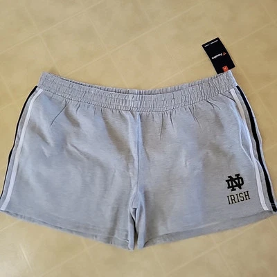 Pantalones Cortos de Sudadera Notre Dame Fighting Irish 4X Fanáticos Gris NUEVO Foto 1 de 3