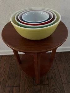 Vintage Pyrex Primary Colors Mixing Bowl Set of 4 , Yellow, Green, Red & Blue . - Picture 1 of 17