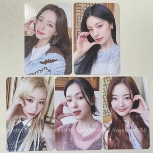 Tarjeta fotográfica oficial ITZY 5 piezas 9th Mini DORADO Makestar 1st Fan Sign evento beneficio - Imagen 1 de 2