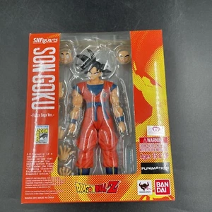 Bandai S.H. Figuarts Dragon Ball Z Son Goku Freezer Saga Ver. SDCC 2015 exclusivo - Imagen 1 de 11