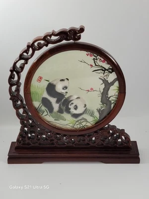 Marco redondo de madera giratorio para pandas bordado Shu de seda con soporte y caja Foto 1 de 4