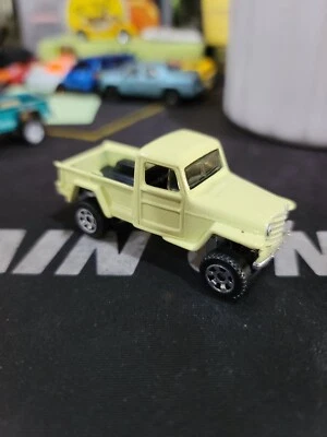 Matchbox. 2015. MB955 M29 Willy's Jeep.Light Yellow. - Image 1 of 4