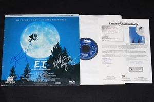 STEVEN SPIELBERG & KATHLEEN KENNEDY Hand Signed E.T. Laserdisc + JSA LOA COA - Picture 1 of 3