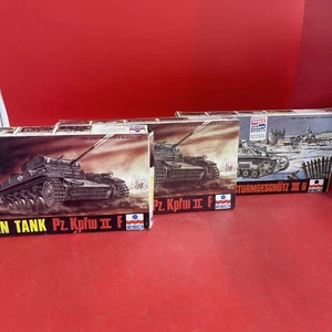 3 ESCI 1/72 TANQUE ALEMÁN Pz.Kpfw II F #8003 y protección contra tormentas III G #8005 - Imagen 1 de 7