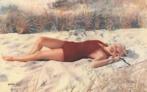 # B2186 BATHING BEAUTY POSTCARD, - Picture 1 of 2