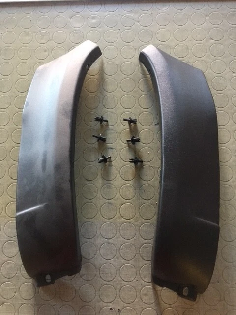 FIAT PANDA 141 COPPIA 2 PARASASSI + 6 CLIPS PARAFANGO POST. DESTRO E SINISTRO - Immagine 1 di 1