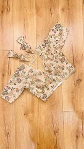 Multicolor Half Sleeve Blouse in White Base - Bild 1 von 12