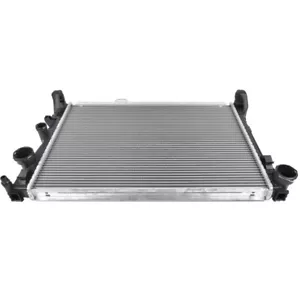 Radiator For Mercedes-Benz C E-Class W204 W212 S212 SLK R172 A0995006203 A09950 - Picture 1 of 9