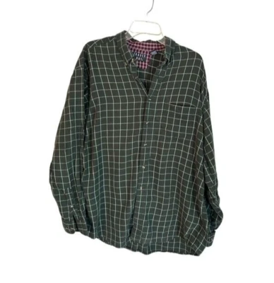 Trader Bay Men's Button Down Shirt Men's Size Large Green Red White Plaid - Image 1 of 4