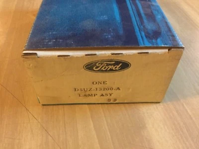 正品 NOS 福特停车灯总成 D5UZ-13200-A — 第 1/4 张图片