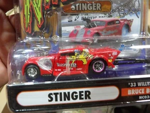 1933 WILLYS COUPE 2004 FUNLINE MERCHANDISE INC. MUSCLE MACHINES NITRO COUPE - Picture 1 of 2