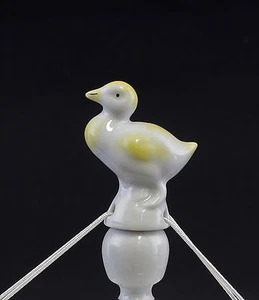 9986226 Figurines en Porcelaine Goutte à Caneton Peint à la Main Lindner H4-6cm - Picture 1 of 1