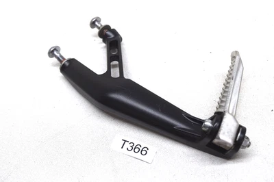 Passenger Footrest Yamaha YZF R6 RJ27, YZF R1 RN32 RN49 15 Rear Footrest Peg - Image 1 of 4