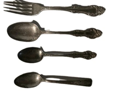 Juego de 4 piezas WM A ROGERS CARLTON A1 PLATEADAS, horquilla, cuchara grande/pequeña 1 A1 Plus Foto 1 de 4