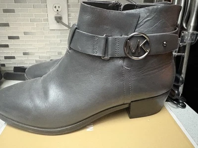 Botas para mujer Michael Kors Foto 1 de 4