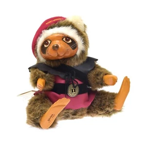 Robert Raikes Originals 1989 Raccoon Robin Plush 16" Wood w/ Arrows 2700/7500 - Picture 1 of 6