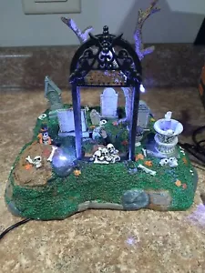 Lemax Spooky Town Village Restless Tombstones Animated Lighted Retired  - Bild 1 von 5