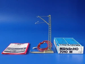 Märklin H0 - 7010 - Oberleitungs Power Feeder Mast // BOX - LN - Bild 1 von 2