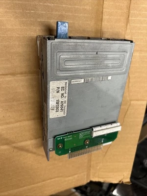 IBM PS/2 1,44 MB 3,5" Diskettenlaufwerk SOLD AS IS ungetestet A79541 - Bild 1 von 4