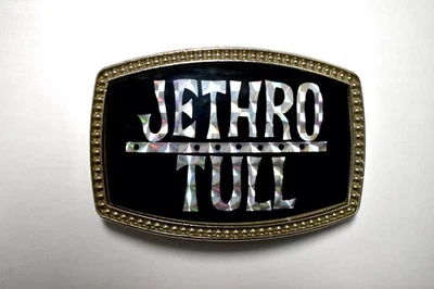 JETHRO TULL VINTAGE PRISM CPI 1977 BELT BUCKLE RARE OFFICIAL RELEASE FROM 1977 - Image 1 of 2
