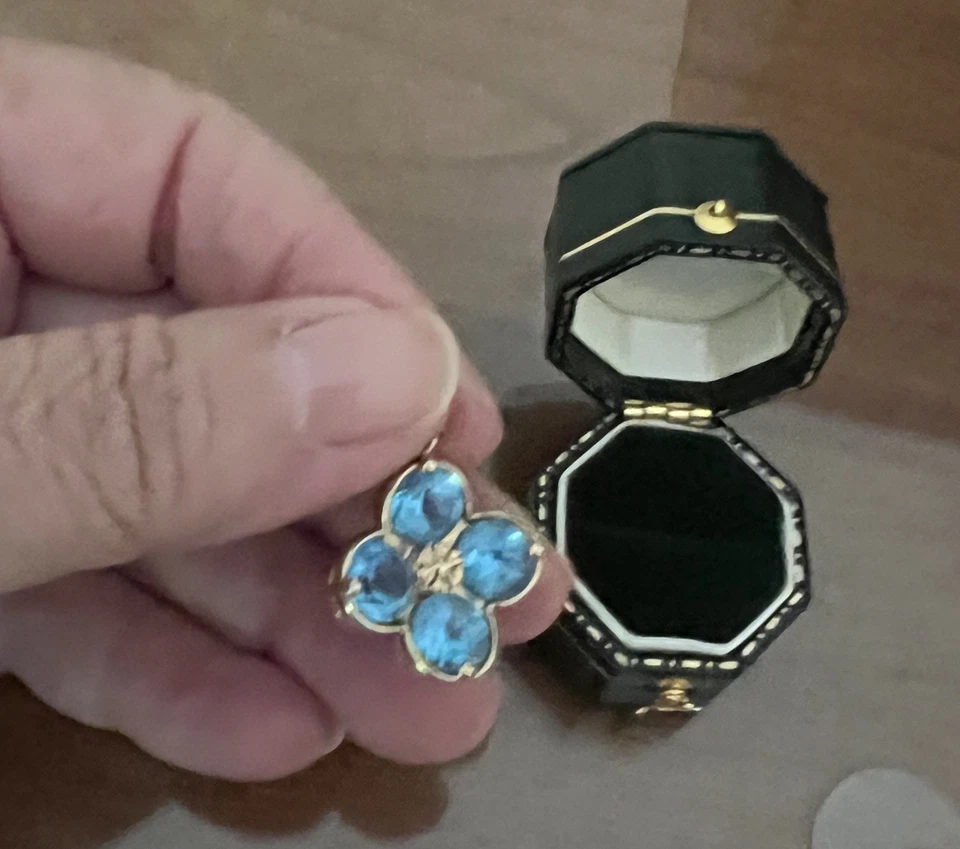 Colgante trébol topacio azul redondo oro amarillo 14k 6,80 quilates Foto 1 de 4