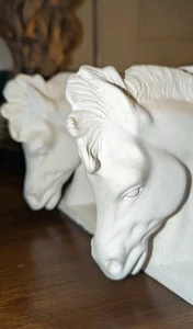 Pferdekopf Buchstützen Gips lackfertig oder Rohlinge stilvoll weiß - Bild 1 von 12