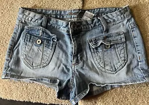 Women's Mudd Blue Jean Shorts Sz. 11 - Picture 1 of 3