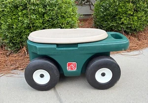 Step 2 Gartentrichter, rollende Gartenbank, Mehrzweckrollhocker. Sauber! - Bild 1 von 15