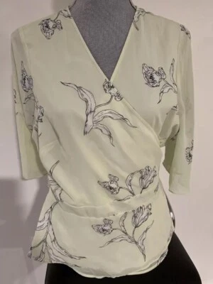 Banana Republic Mujer Verde Pálido Estampado Floral Entrecruzado Blusa Talla XL Foto 1 de 4