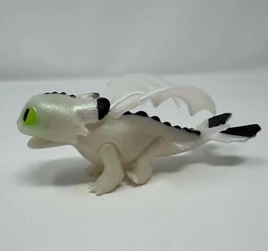Playmobil Cómo entrenar a tu dragón 3 bebé dragón blanco 4” 70037 iridiscente - Imagen 1 de 5