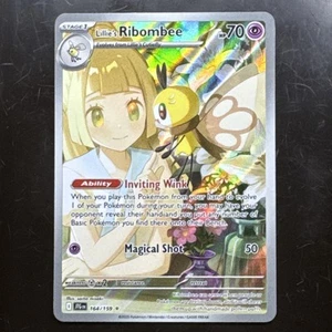 Pokémon TCG Lillie's Ribombee 164/159 Illustration Rare Journey Together - Foto 1 di 3