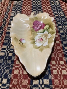Lefton leaf trinket dish China #1868 - Picture 1 of 2