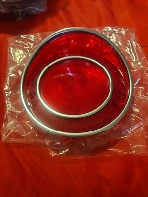 Chevrolet Corvette 1968-1970 luz trasera lámpara lente guía Foto 1 de 4