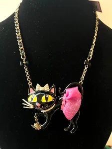 COLLAR Y PENDIENTES COLGANTE DE METAL TUTÚ GATO NEGRO TEMÁTICO HALLOWEEN BETSY JOHNSON - Imagen 1 de 9