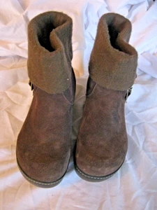Crocs Cobbler Brown Suede Boots, Fold Over Ankle, Knot Top, Slip On, W 8 - Picture 1 of 11