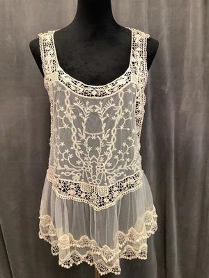 Top Debut Para Mujer Marfil Crochet Malla Espalda Corredora Volantes Dobladillo Ajuste y Acampanado S/M Foto 1 de 4