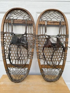 U.S. MILITARY 1944 WW 2 28" x 13" WOODEN SNOWSHOES A F H Co. WALLINGFORD VT - Picture 1 of 20
